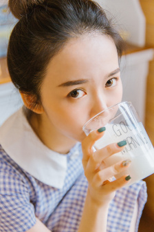 大学生第一次破苞疼的后果